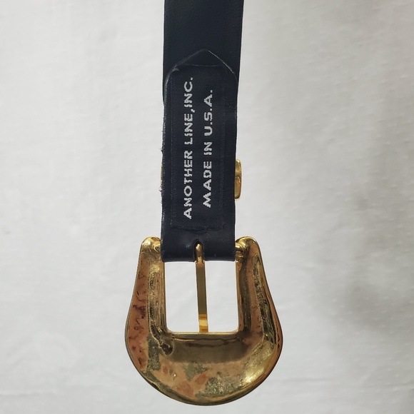 Another Line Gold Metal On Leather Belt - Picture 3 of 8